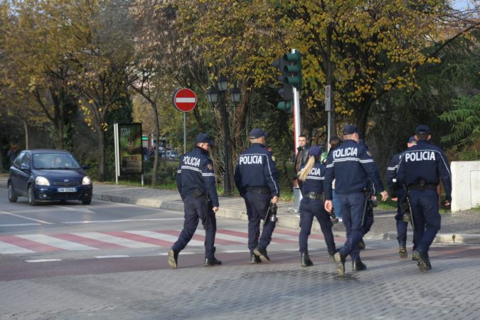  Hyn ne fuqi udhezimi per karten e posacme te policeve, ushqime deri ne 10 per qind me lire